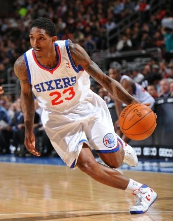 她就展现了 她就展现了