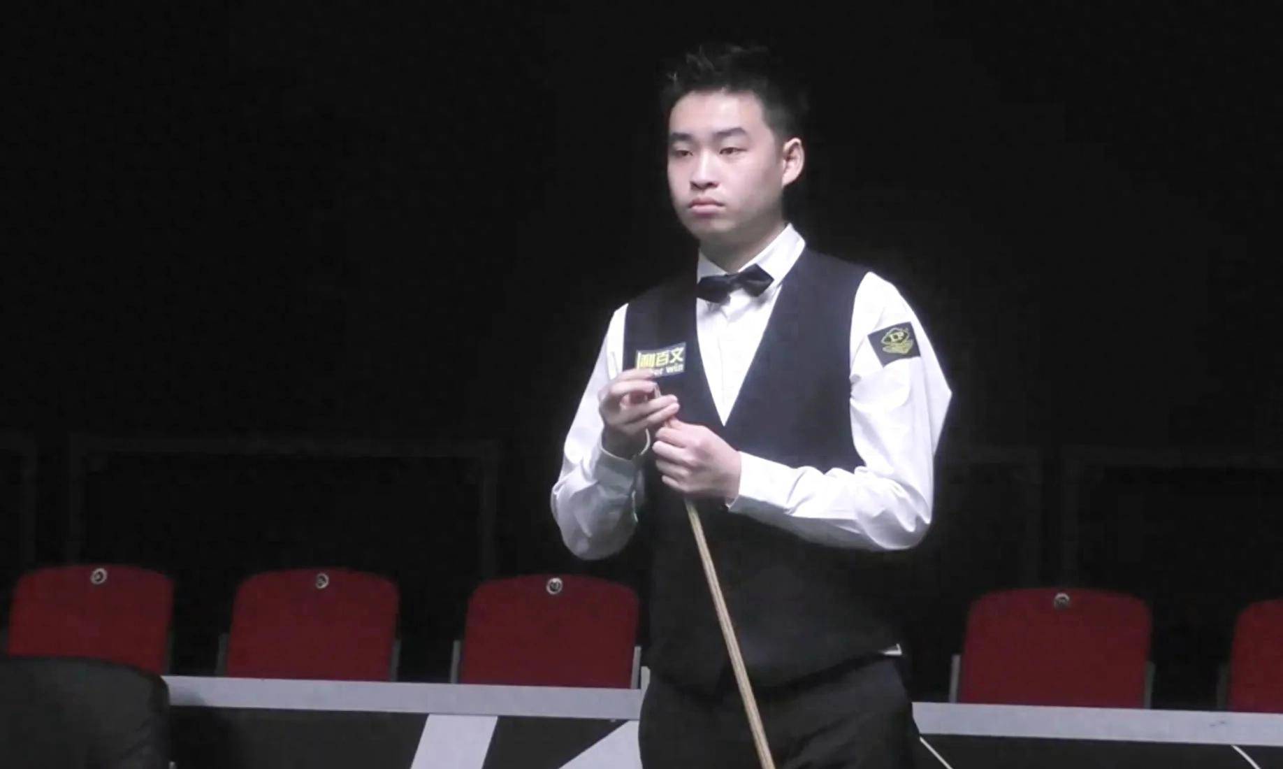 费德勒忙里偷闲要看世界杯为事业宁愿弃戴杯